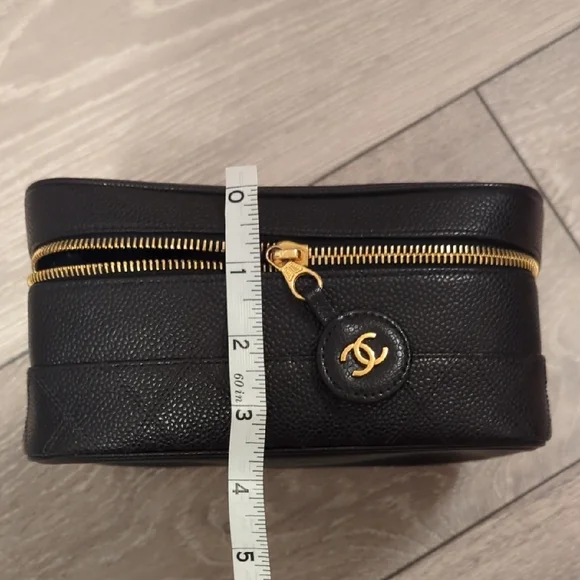 CHANEL Vintage Black Caviar Leather Vanity Pouch Top Handle - Picture 13 of 13